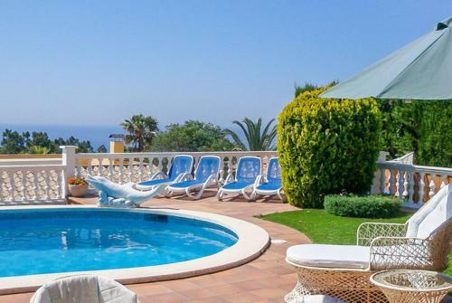 Lloret de Mar Villa Sleeps 6 Pool Wifi