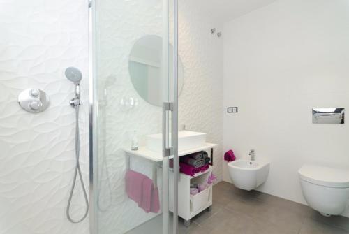 Lloret de Mar Villa Sleeps 9 Pool Wifi