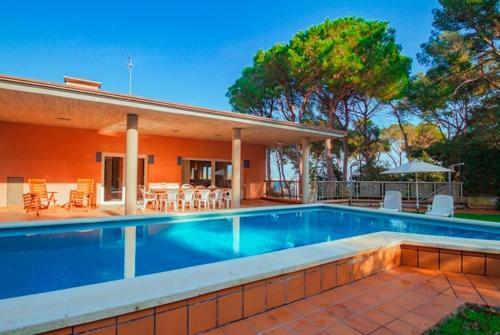 Sant Antoni de Calonge Villa Sleeps 12 Pool Air Con