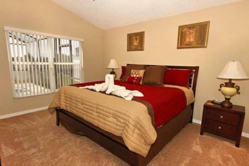 Villa Lakeside Retreat