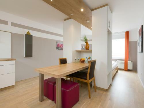 Apartment Oper - Contactless Check In