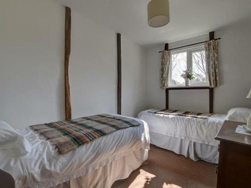 Stunning Cottage Set In Quiet Farmyard In Biddenden Countryside
