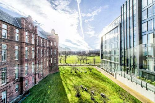 Altido Luxury Quartermile Apart