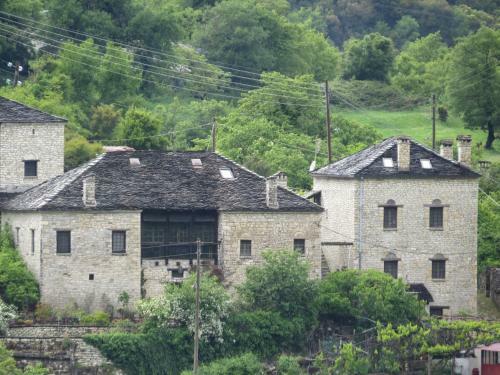 Hotel Arhontiko Aristis