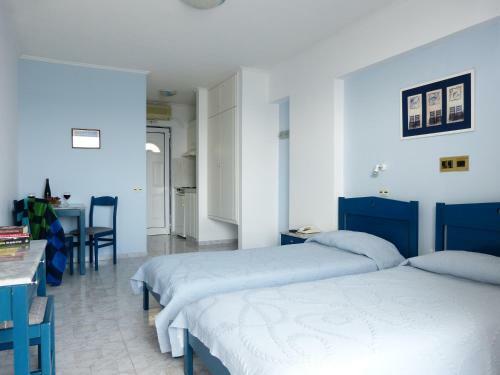 Ostria Seaside Studios And Apartments