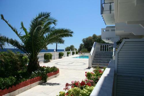 Ostria Seaside Studios And Apartments