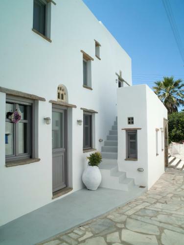Hostal Tutti Blu Tinos Living Space