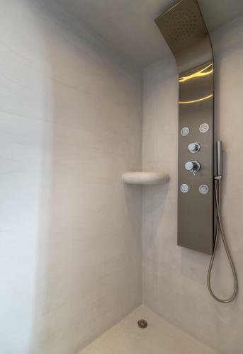 Plaka Suites