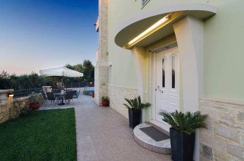 Amarlia Villa