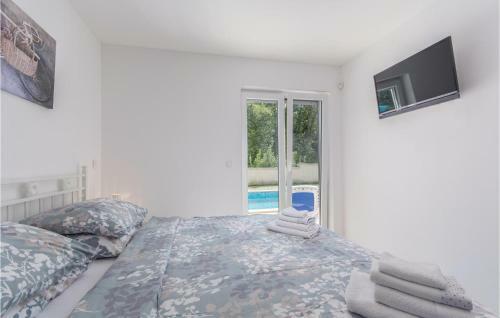 Three-bedroom Holiday Home In Marici