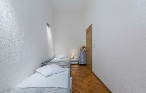 Hostal Apartment Covic