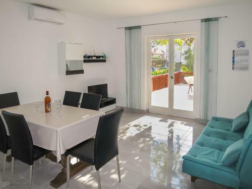Holiday Home Bero - Ugl505