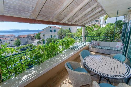 Apartments Vedrana