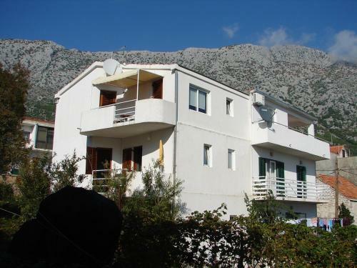 Apartments Durda1-50m From Beach