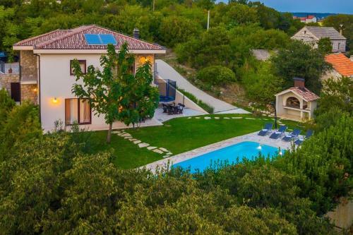 Villa Kolovrat In Imotski, Private Pool