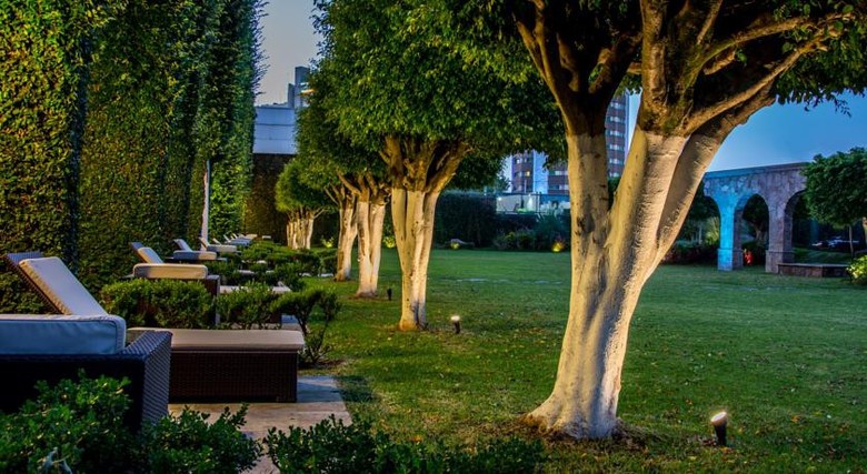 Hotel La Estancia Tapat�a