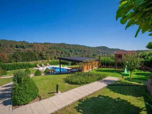 Holiday Home Mia