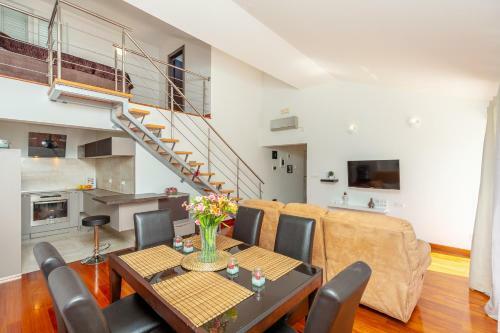 Green Hills Apartment
