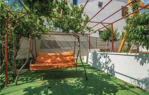 Four-bedroom Holiday Home In Lukovo
