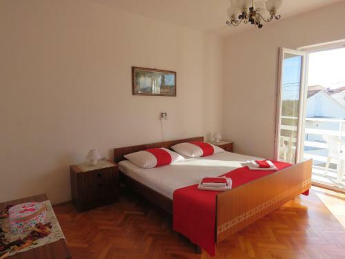 Apartamento Novalja Center