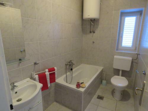 Apartamento Novalja Center