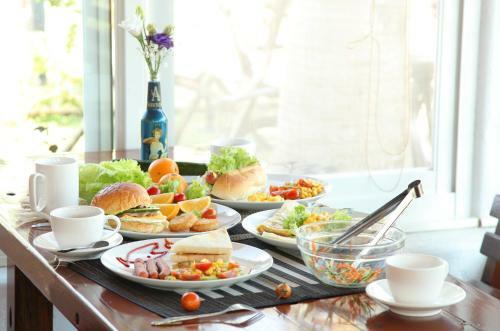 Bed & Breakfast Lanhai Inn