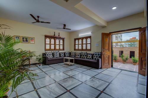 Hotel Oyo 9000 The Syncretic Guest House