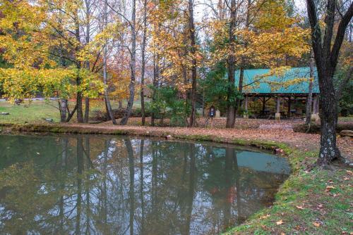 Hogwartz Of The Smokies Cabin