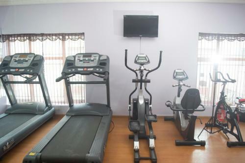Hotel Grandbee Suites