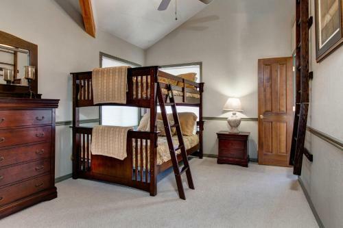 8865 Sackett Drive Home