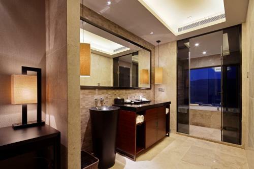 Hotel Jinling Resort Tianquan Lake