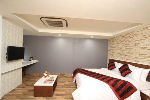 Icon Business Hotel By Bhagini