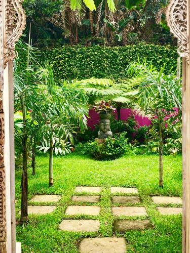 Hostal Nakai Beach Homestay