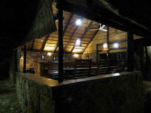 Lodge Shakati Private Game Reserve