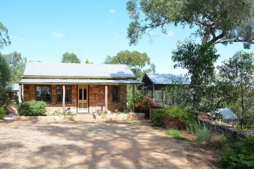 Bed & Breakfast Trestrail Cottage B & B
