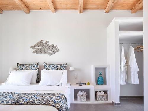 Hotel Lithos Luxury Rooms (Adults Only)