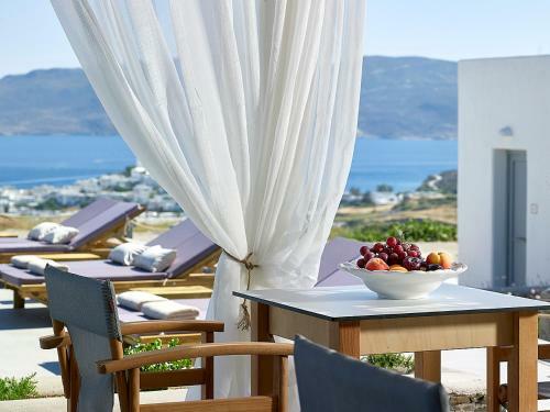 Hotel Lithos Luxury Rooms (Adults Only)