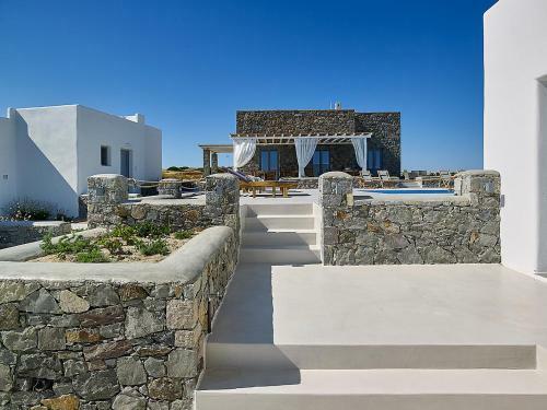 Hotel Lithos Luxury Rooms (Adults Only)