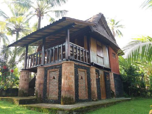 Villa Gede Batulumbang