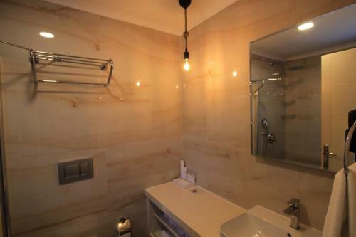 Z Exclusive Hotel And Villas