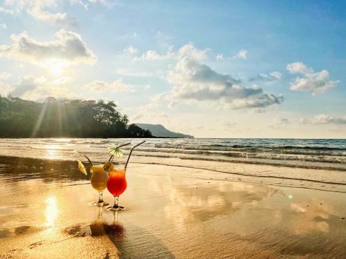 Hostal Lonely Beach