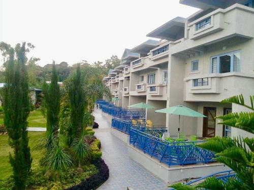 Hotel Hummingbird Resort