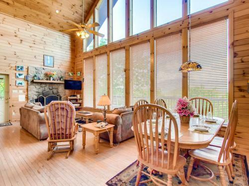 Eagle's Nest Cabin