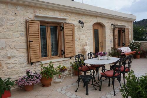 Ioanna House