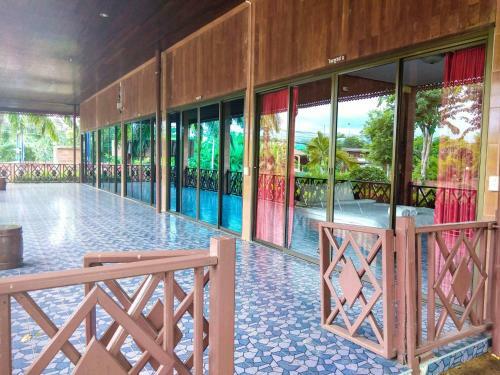 Hotel Pechpailin Resort