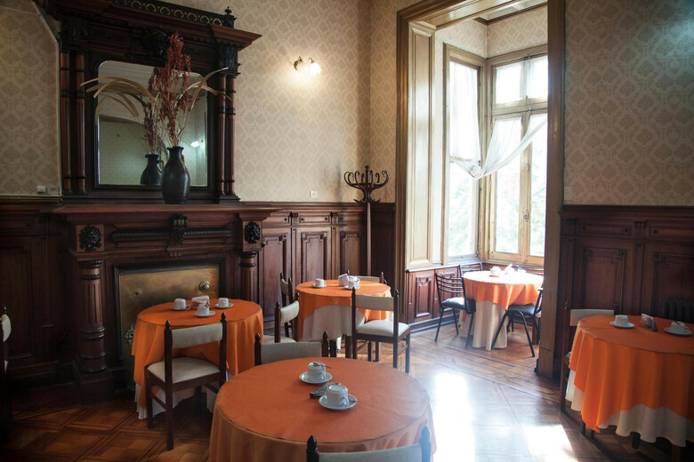Hotel Reina