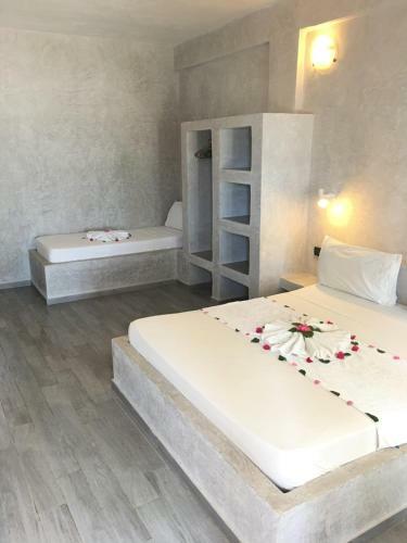 Bed & Breakfast White Dream