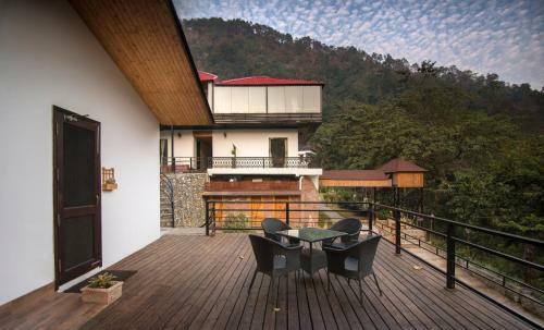 Hotel Shaantam Resorts And Spa