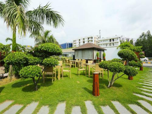 Hotel Golden Blossom Imperial Resorts