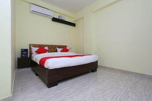 Hotel Oyo 11547 Royal Treat